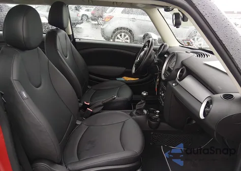 2011 Mini Cooper z USA, uszkodzony, nr VIN WMWSU3C53BT099384